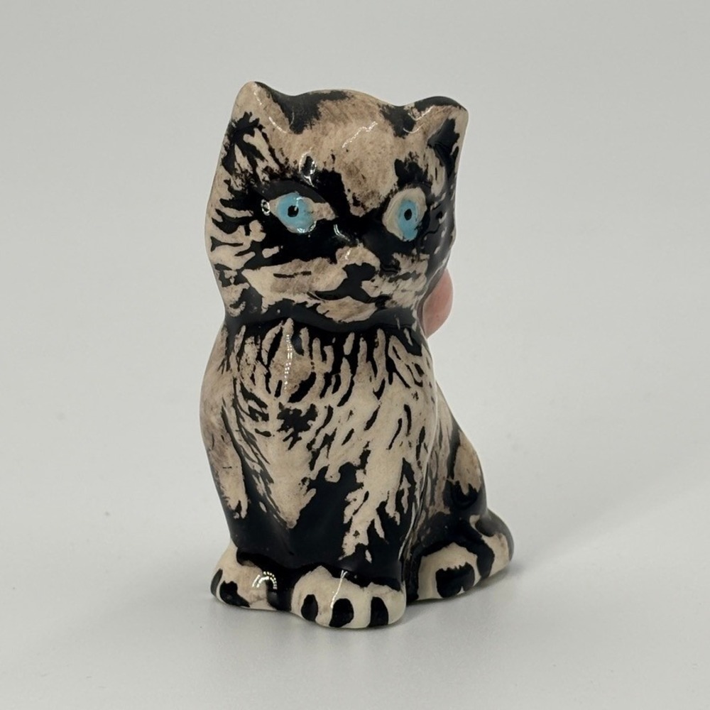 Duncan Ceramics Cat Figurine Vintage 1972 Black White Pink Bow Blue Eyes‎ 2.75"